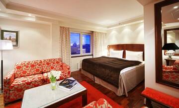 Полулюкс с двуспальной кроватью в Гостинице Cosmos St. Petersburg Olympia Garden Hotel